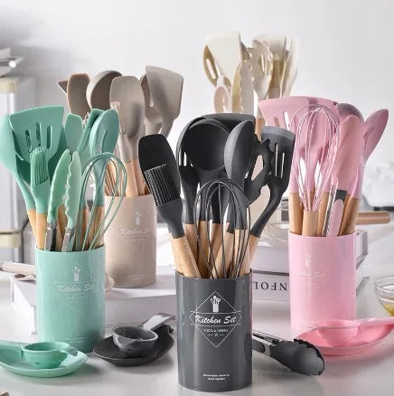 Kit 12 Peças Utensílios Cozinha Silicone Maciço Com Cabo De Madeira Colheres Super Praticas